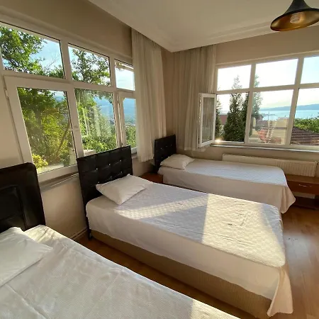 Apartment Bahceli Ve Goel Manzarali Ev *
