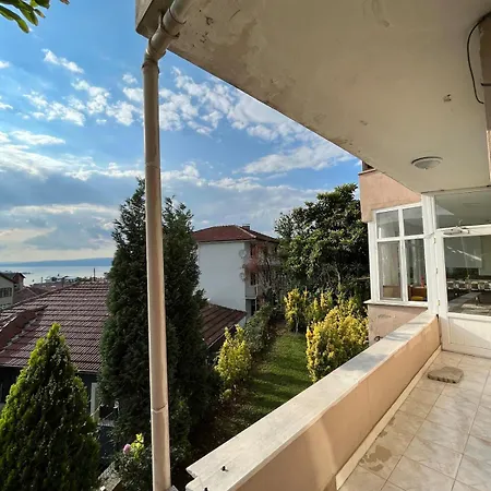 Apartment Bahceli Ve Goel Manzarali Ev Sapanca